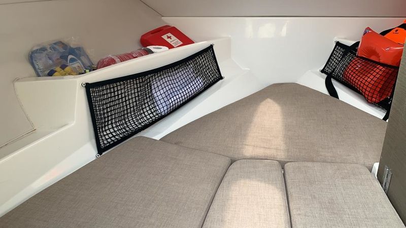 Bayliner VR6 Cuddy | Bluemarine