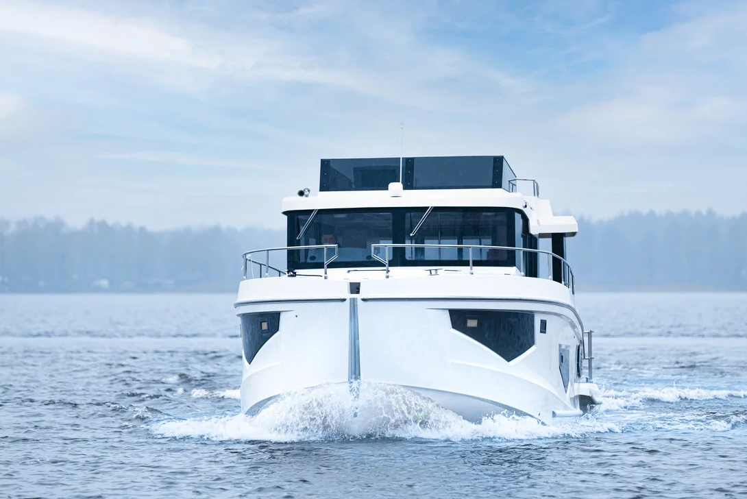 Cobra Yachts Maestro 42 | Braviera