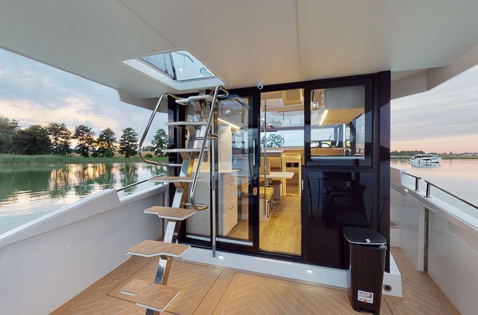 Cobra Yachts Maestro 42 | Cormorant