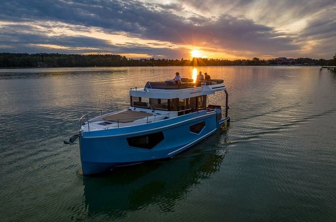 Cobra Yachts Maestro 42 | Cormorant