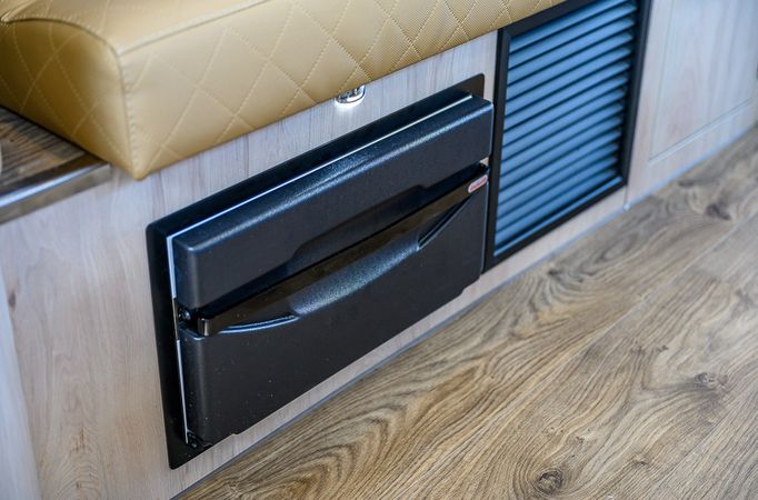 Cobra Yachts Maestro 42 | Cormorant