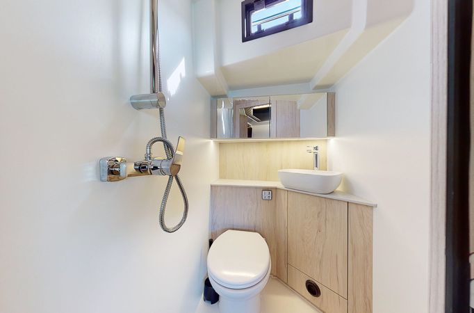 Cobra Yachts Maestro 42 | Cormorant