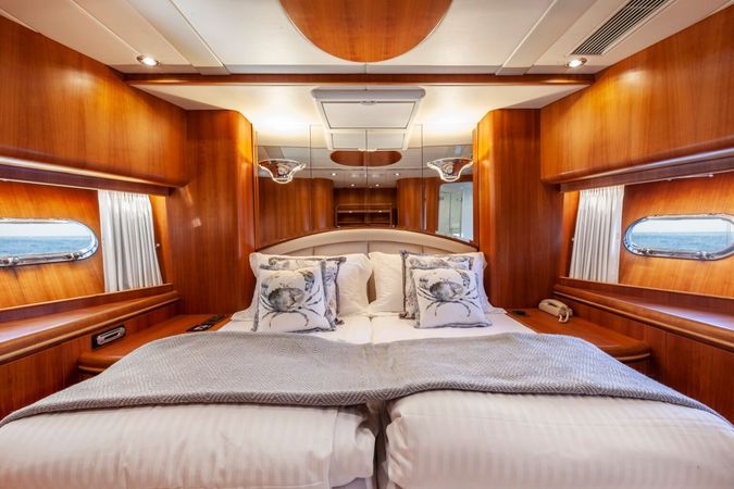 Elegance 82 | Elegance