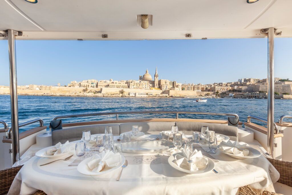 Elegance 82 | Elegance