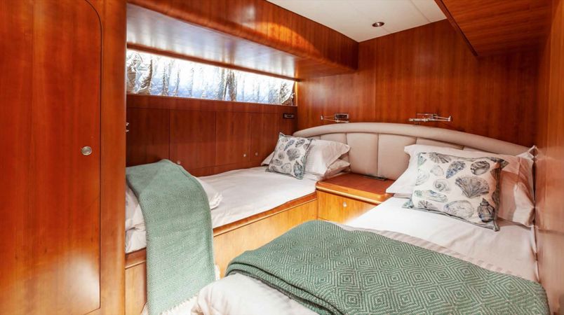 Elegance 82 | Elegance