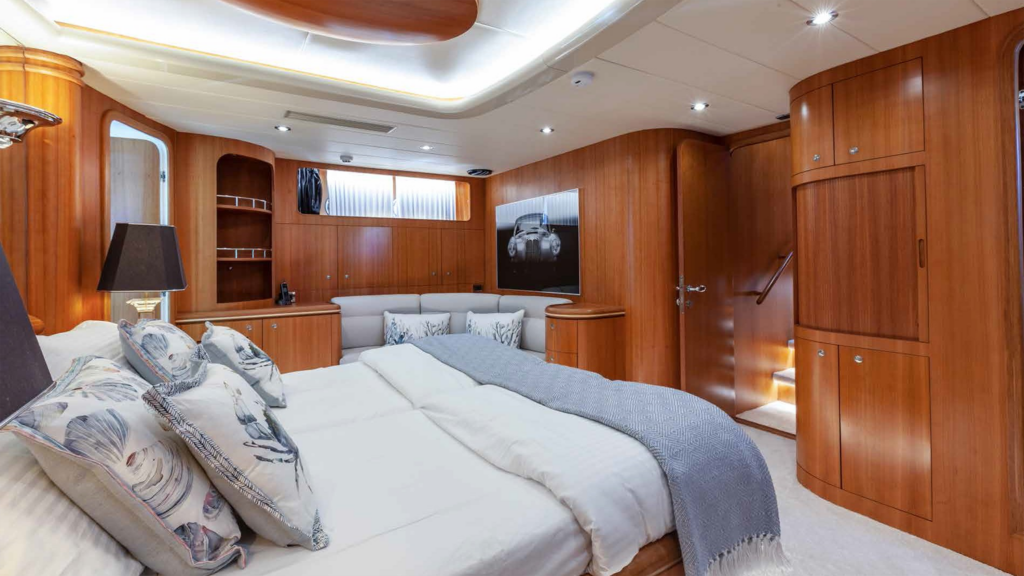 Elegance 82 | Elegance