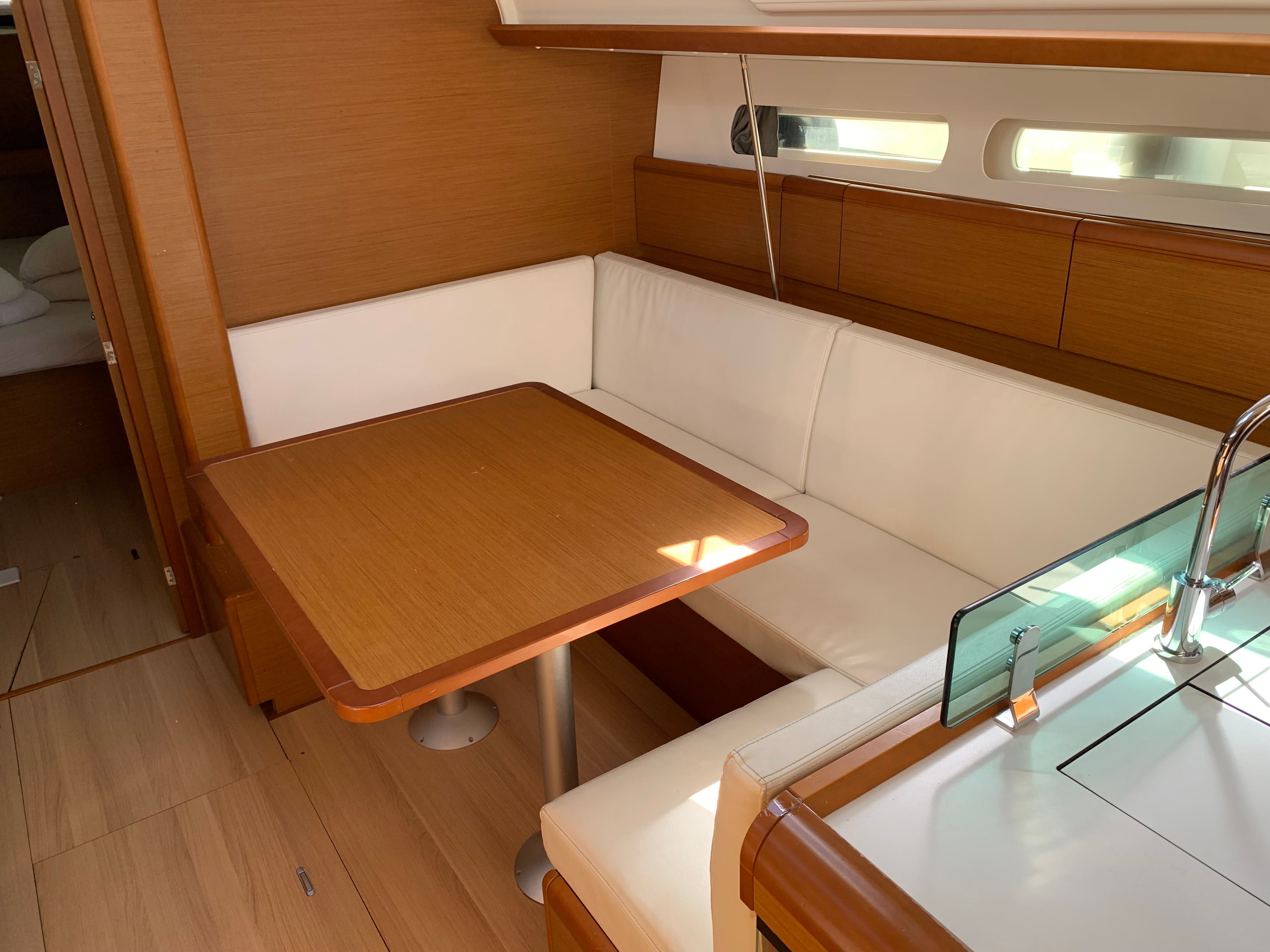 Jeanneau Sun Odyssey 419 | Para Elli