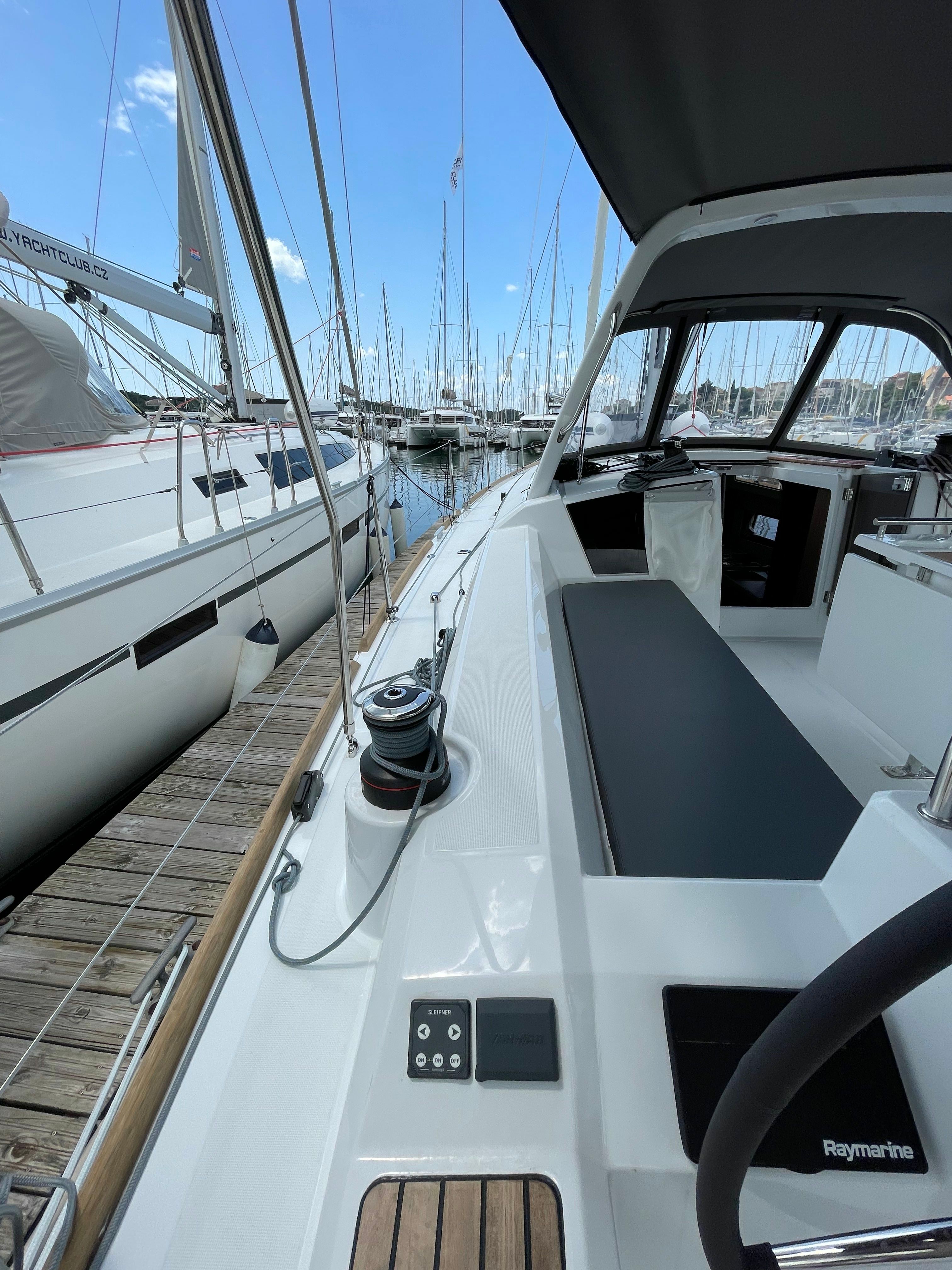 Beneteau Oceanis 38.1 | Cocco