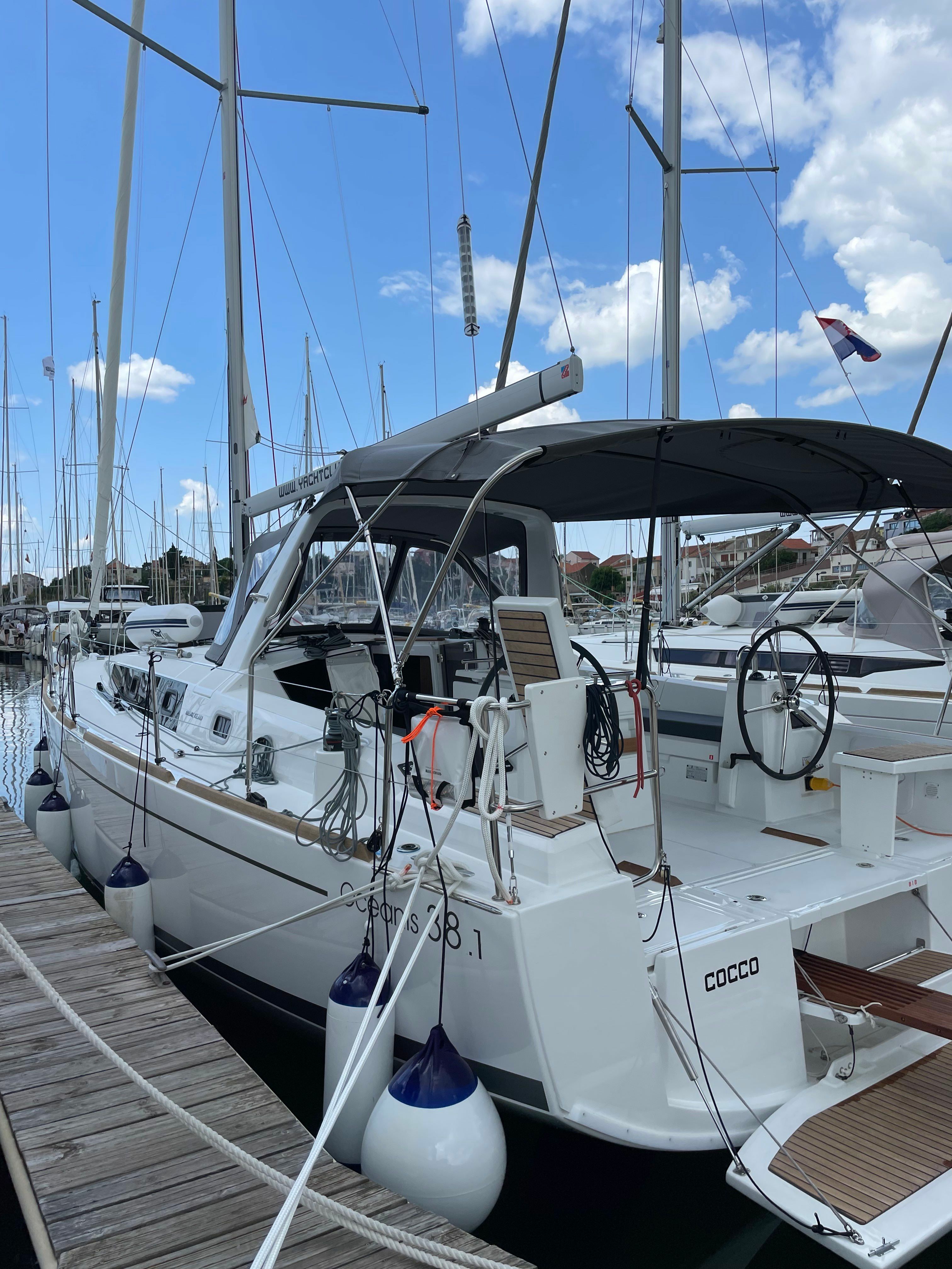 Beneteau Oceanis 38.1 | Cocco
