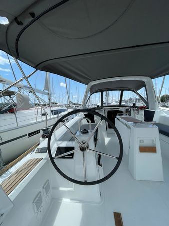 Beneteau Oceanis 38.1 | Cocco