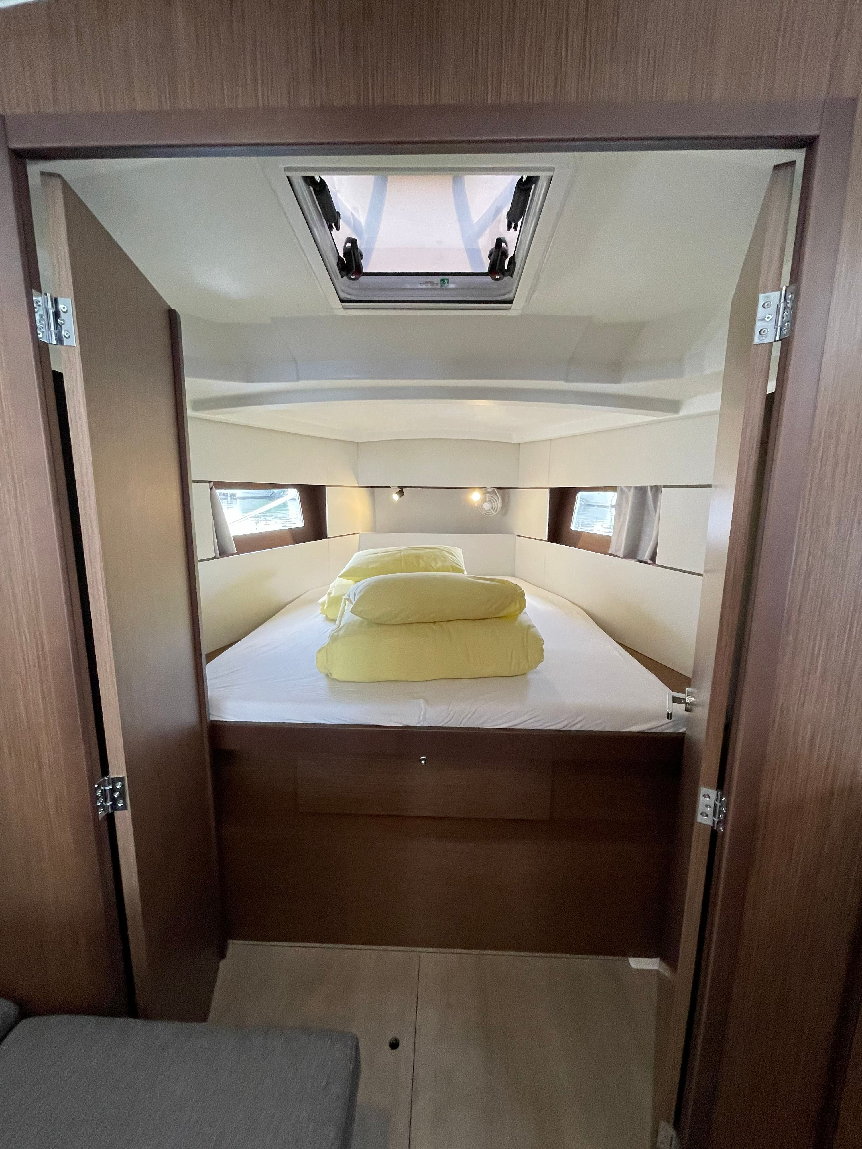 Beneteau Oceanis 38.1 | Cocco