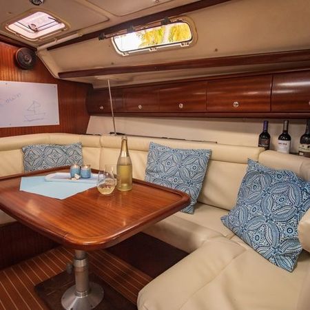 Bavaria 38 Cruiser | Wine Down