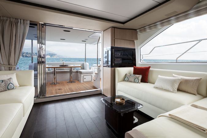 Azimut 66 | Carpe Diem