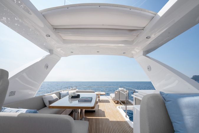 Azimut 66 | Carpe Diem