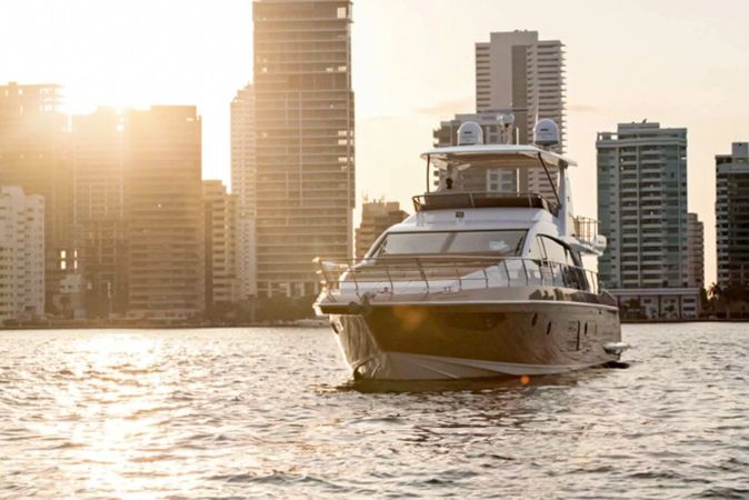 Azimut 66 | Carpe Diem