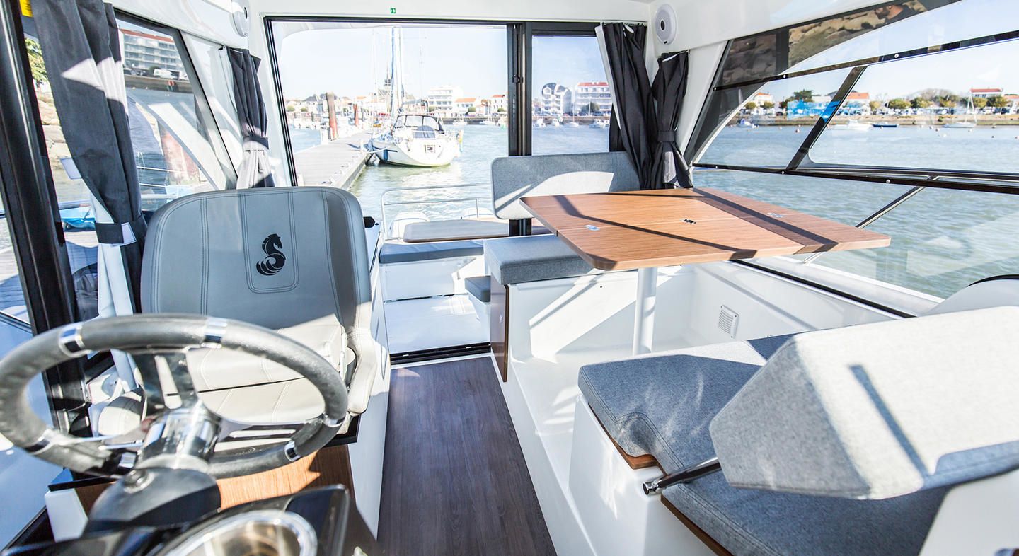 Beneteau Antares 9 | 23