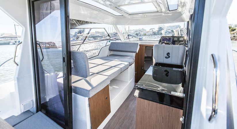 Beneteau Antares 9 | 23