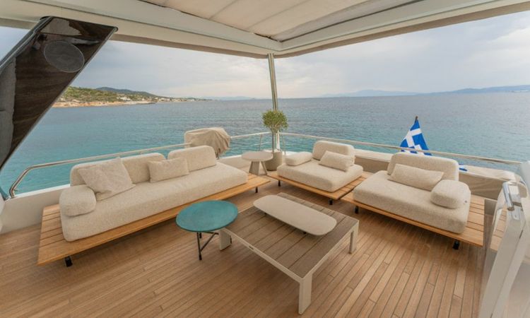 Lagoon Sixty 7 | Valium 67