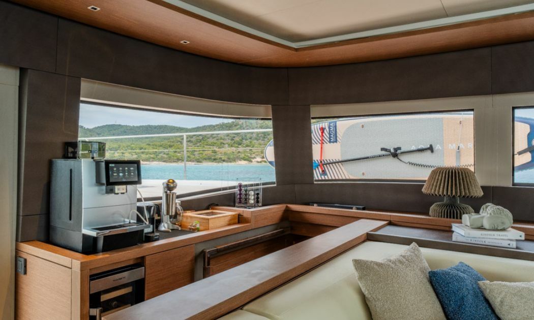 Lagoon Sixty 7 | Valium 67