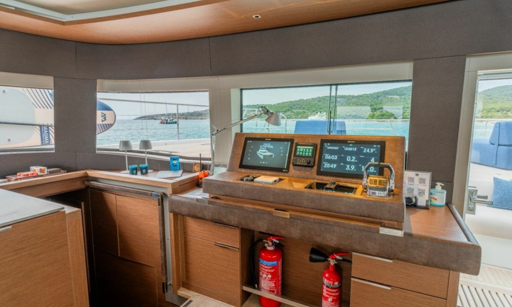 Lagoon Sixty 7 | Valium 67