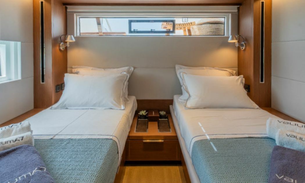 Lagoon Sixty 7 | Valium 67