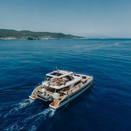 Lagoon Sixty 7 | Valium 67