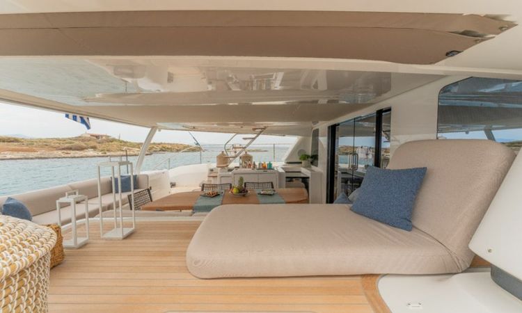 Lagoon Sixty 7 | Valium 67