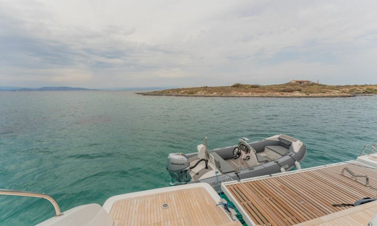 Lagoon Sixty 7 | Valium 67