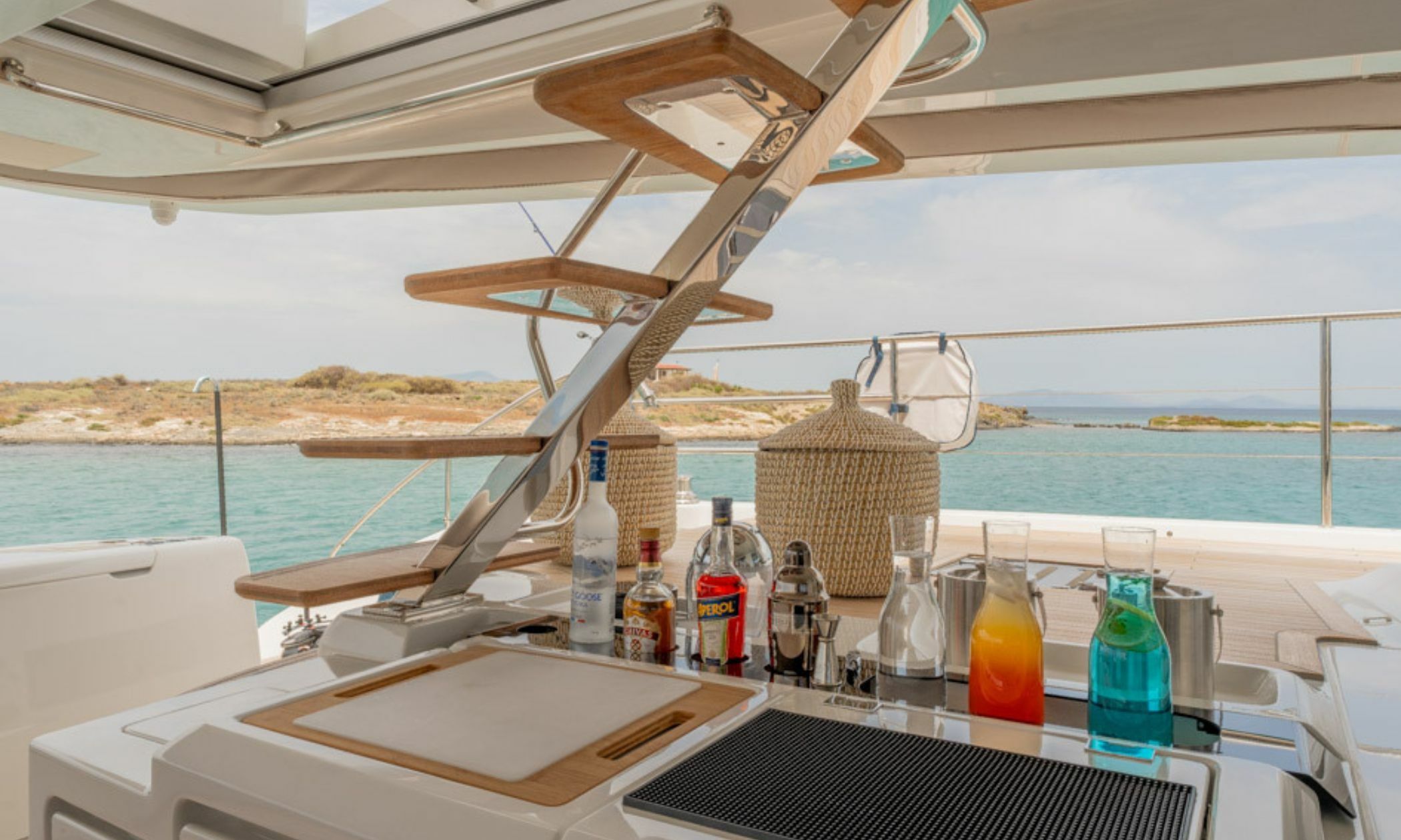 Lagoon Sixty 7 | Valium 67