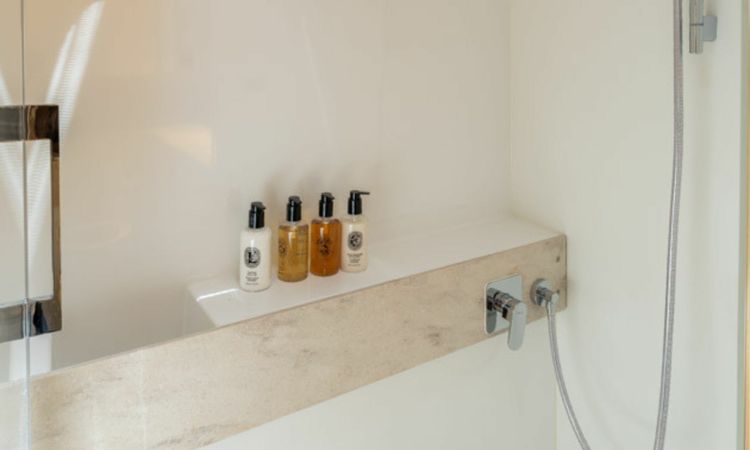 Lagoon Sixty 7 | Valium 67