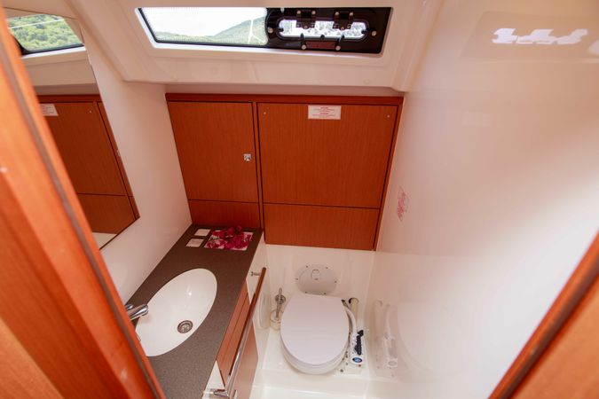 Bavaria Cruiser 46 | Jenga