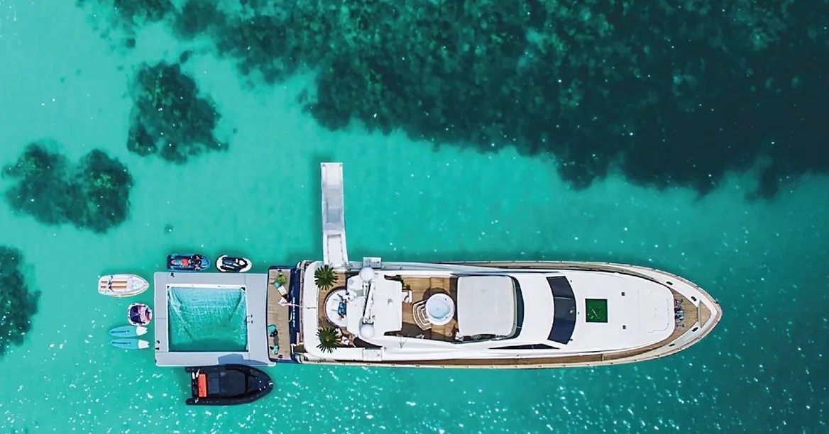 Astondoa 102 GLX | For your eyes only