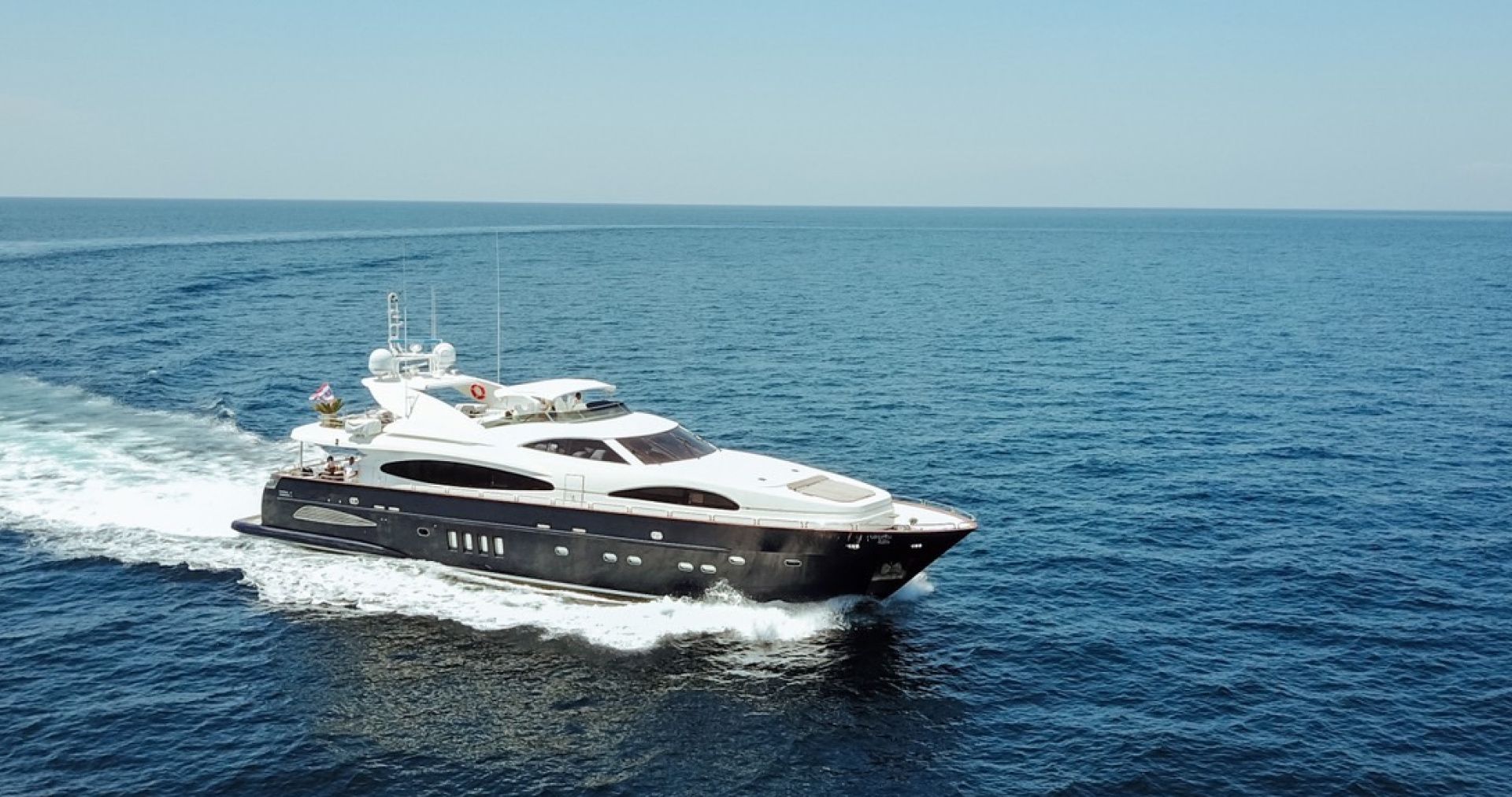 Astondoa 102 GLX | For your eyes only