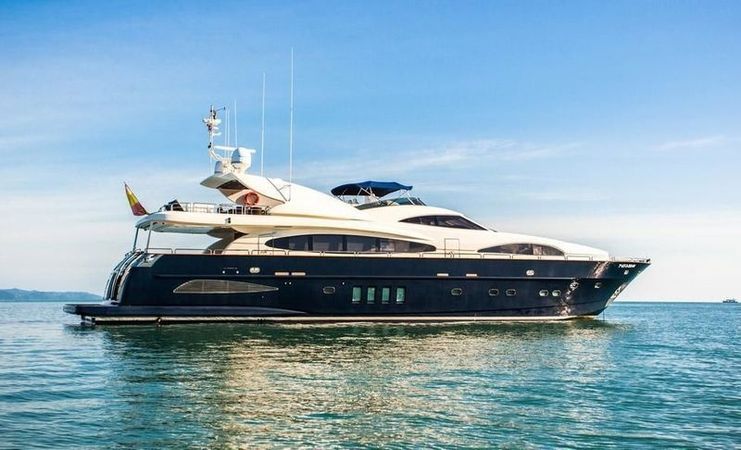 Astondoa 102 GLX | For your eyes only