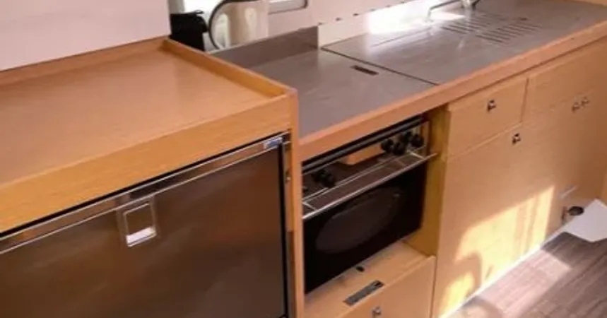 Dufour 390 | Swell11