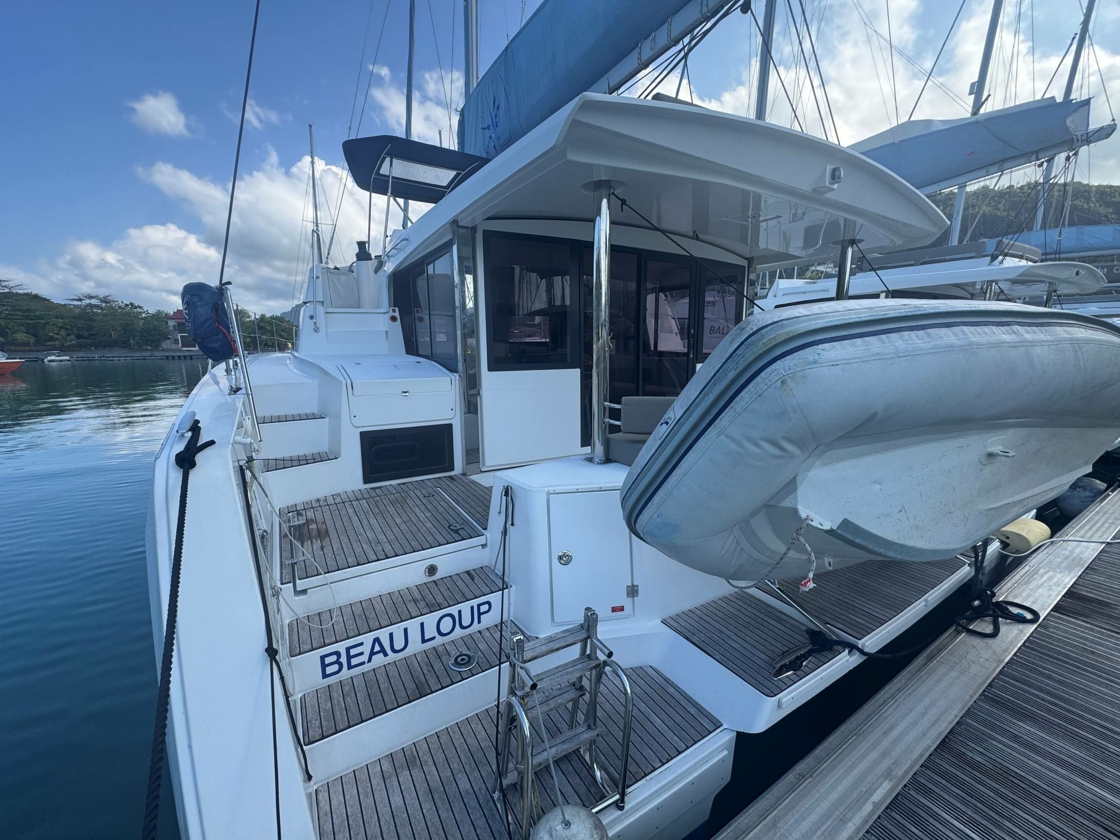 Bali 4.4 | Beau Loup