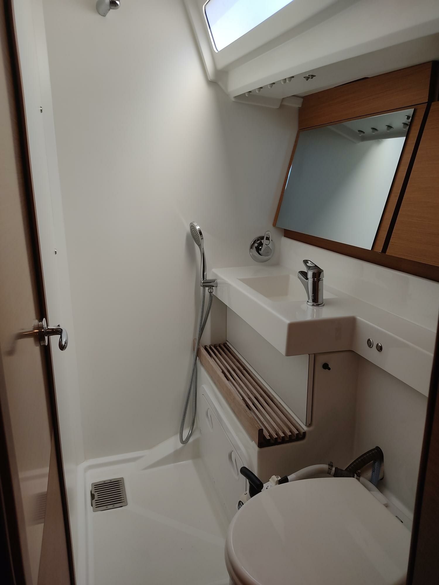 Jeanneau Sun Odyssey 440 | Corcho 15
