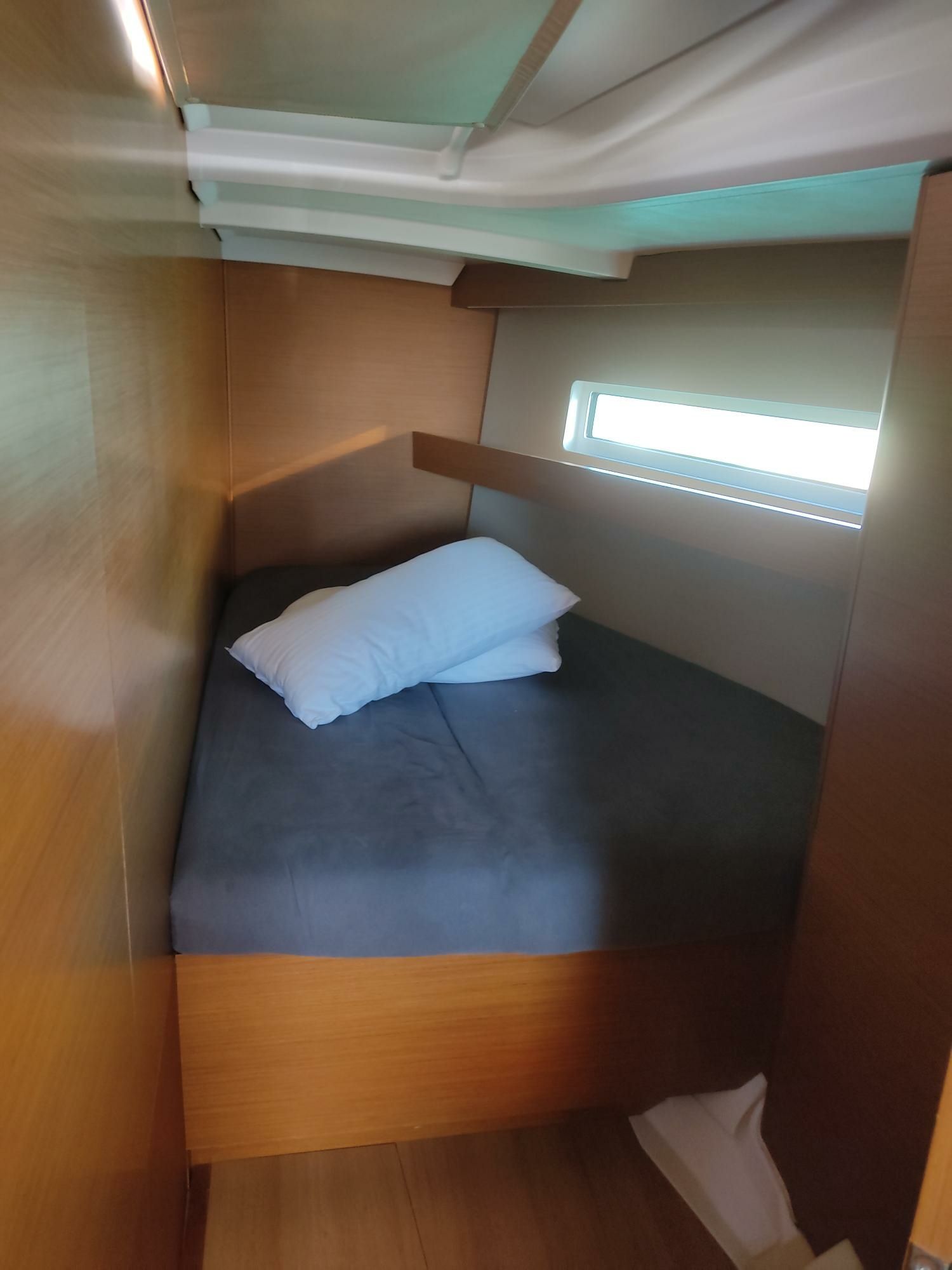 Jeanneau Sun Odyssey 440 | Corcho 15