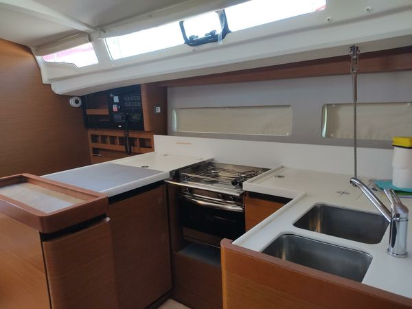 Jeanneau Sun Odyssey 440 | Corcho 15