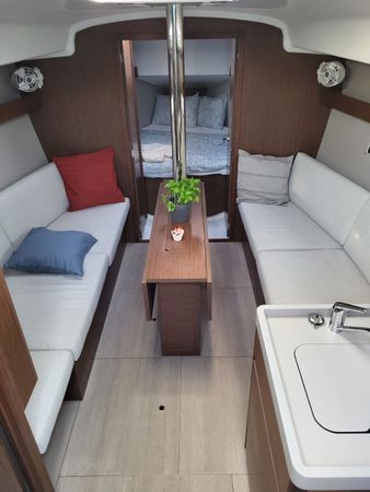Beneteau Oceanis 34.1 | Sailing Spirit