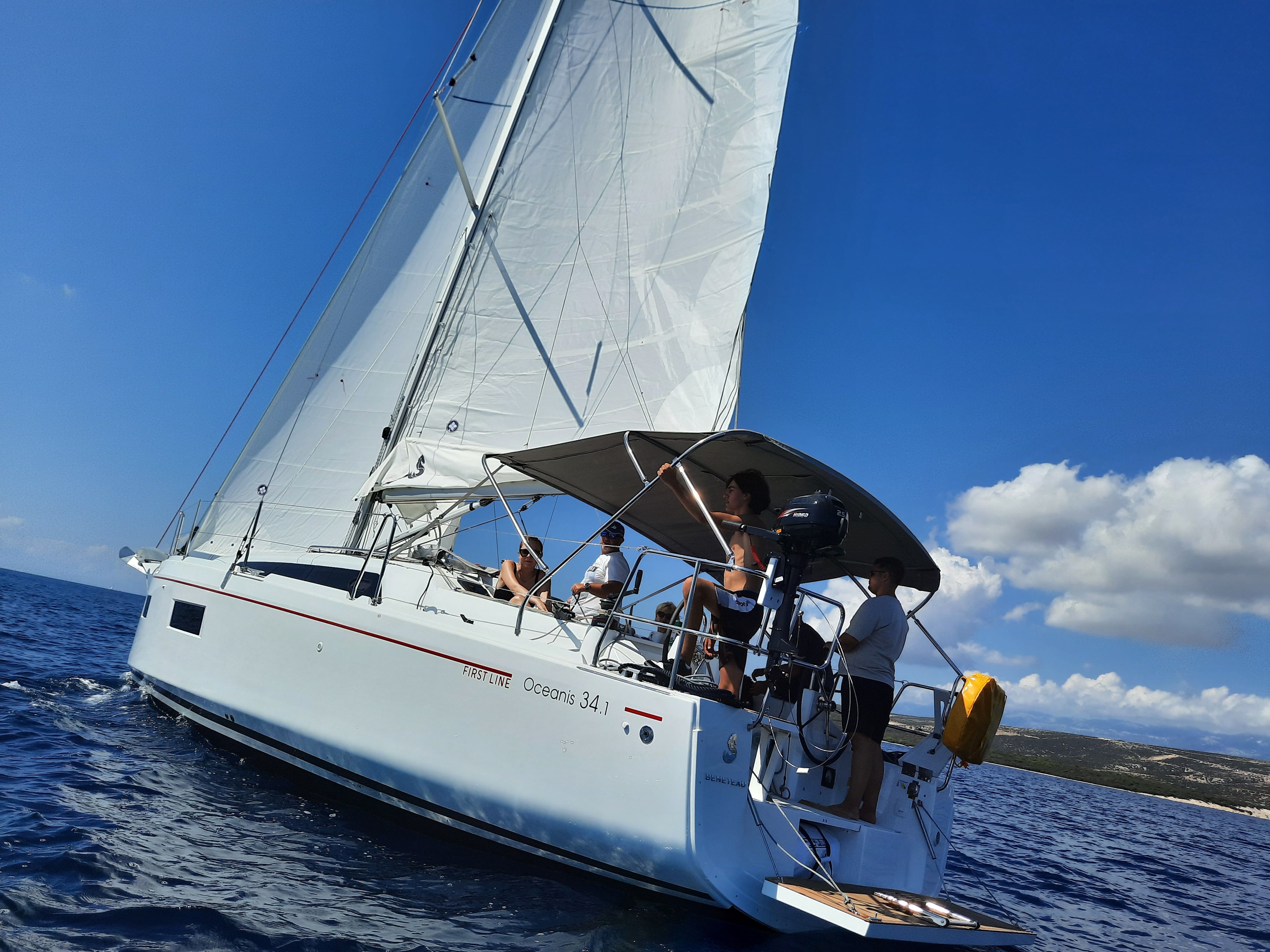 Beneteau Oceanis 34.1 | Sailing Spirit