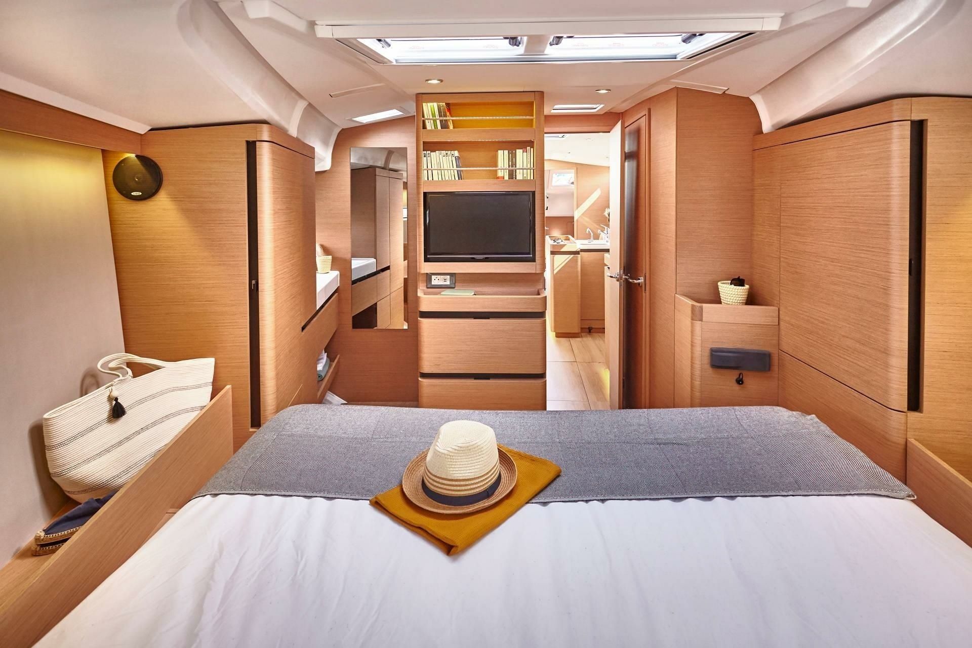 Jeanneau Sun Odyssey 490 | Corcho 16