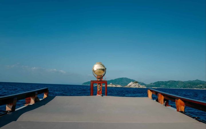 Custom Built 40 | Blue Voyage Oriental