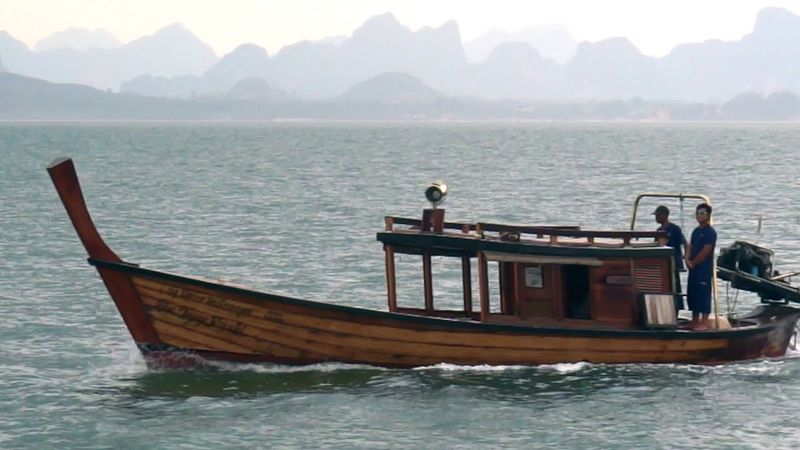 Custom Built 40 | Blue Voyage Oriental