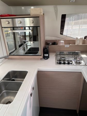 Fountaine Pajot Astrea 42 | Argo 1