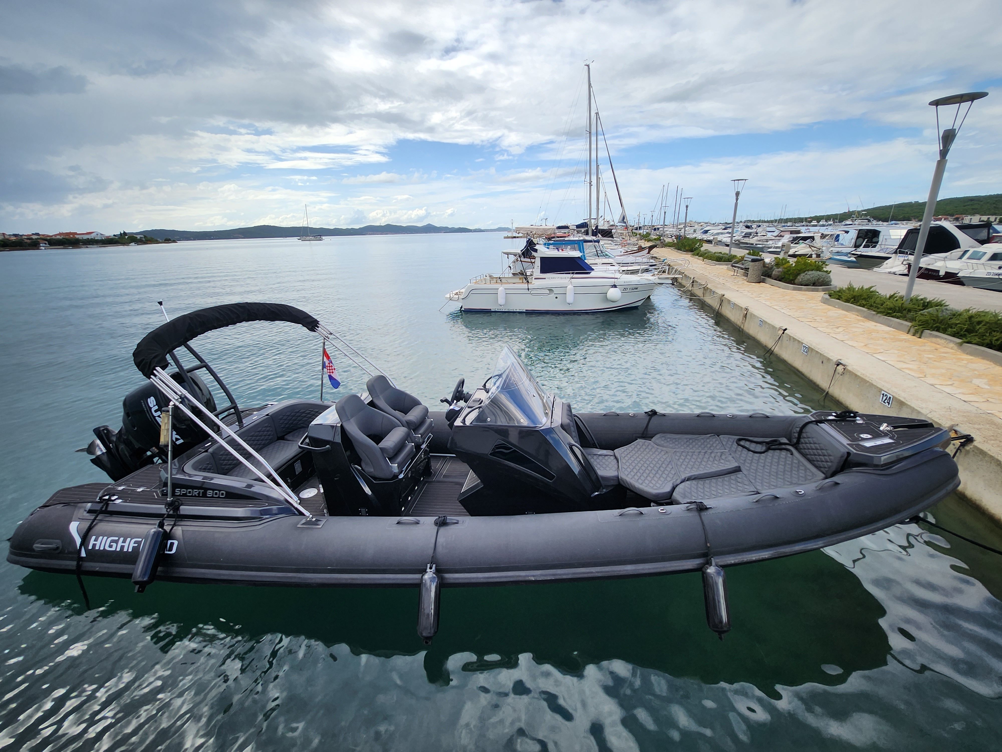 Highfield Sport 800 | Black Panther