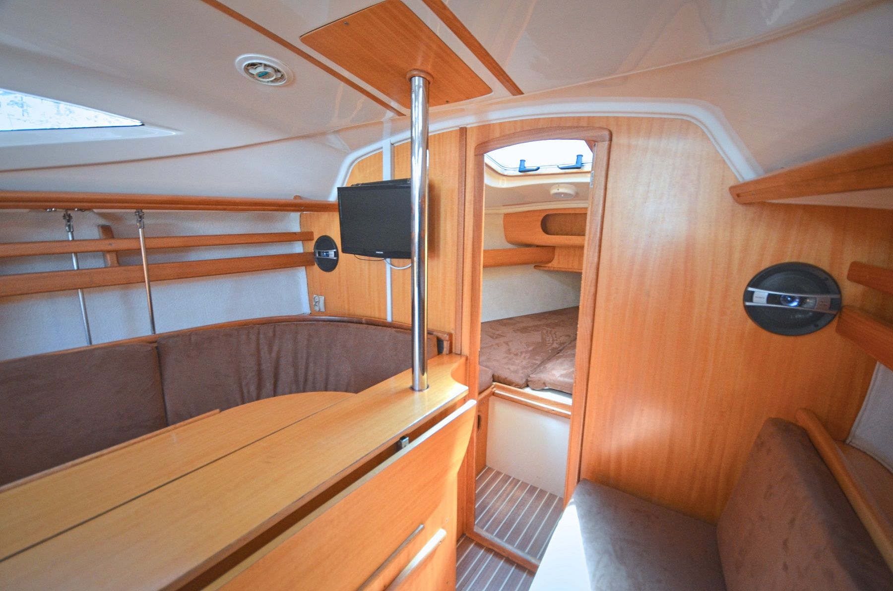 Northman Maxus 33 | 15