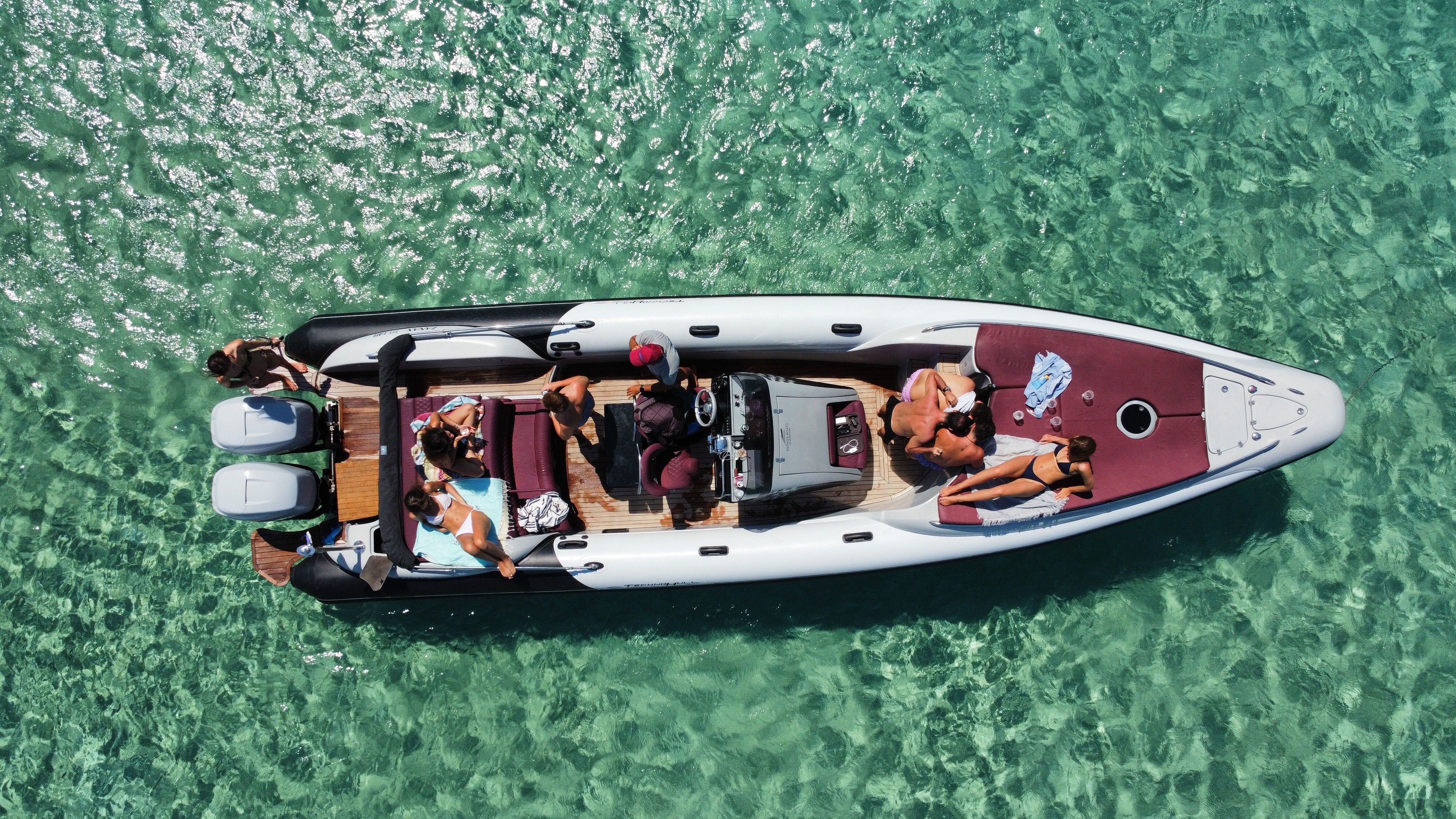 Technohull 999 | Zanax