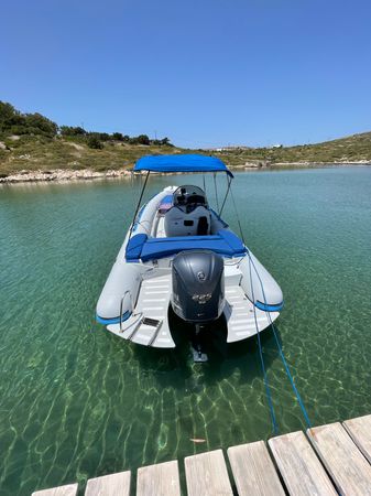 Topline Pegasus 27 | Peaky me