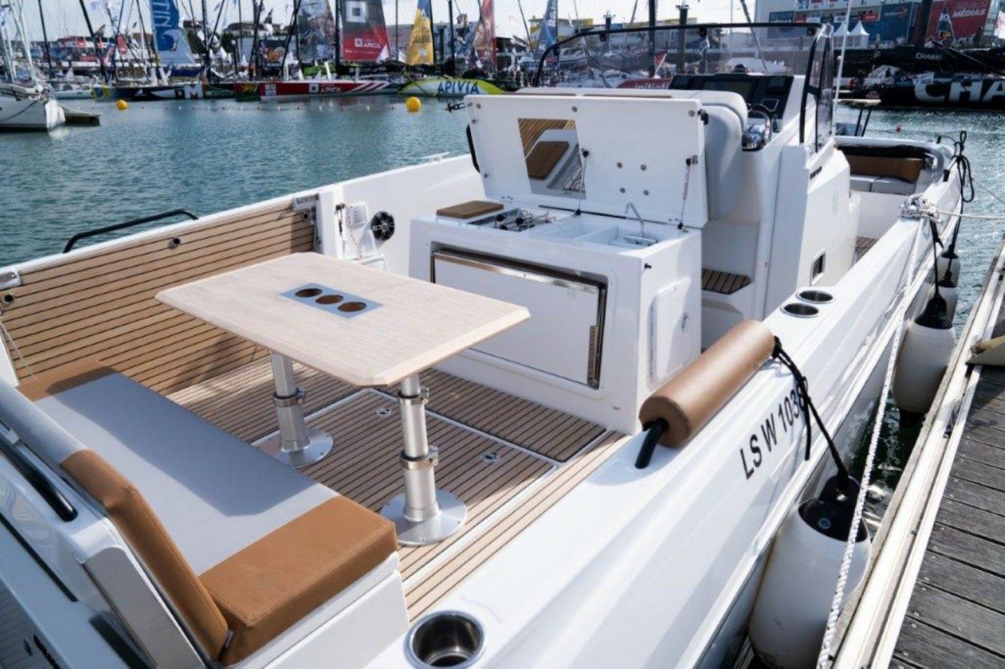Beneteau Flyer 9 Spacedeck | Aventure